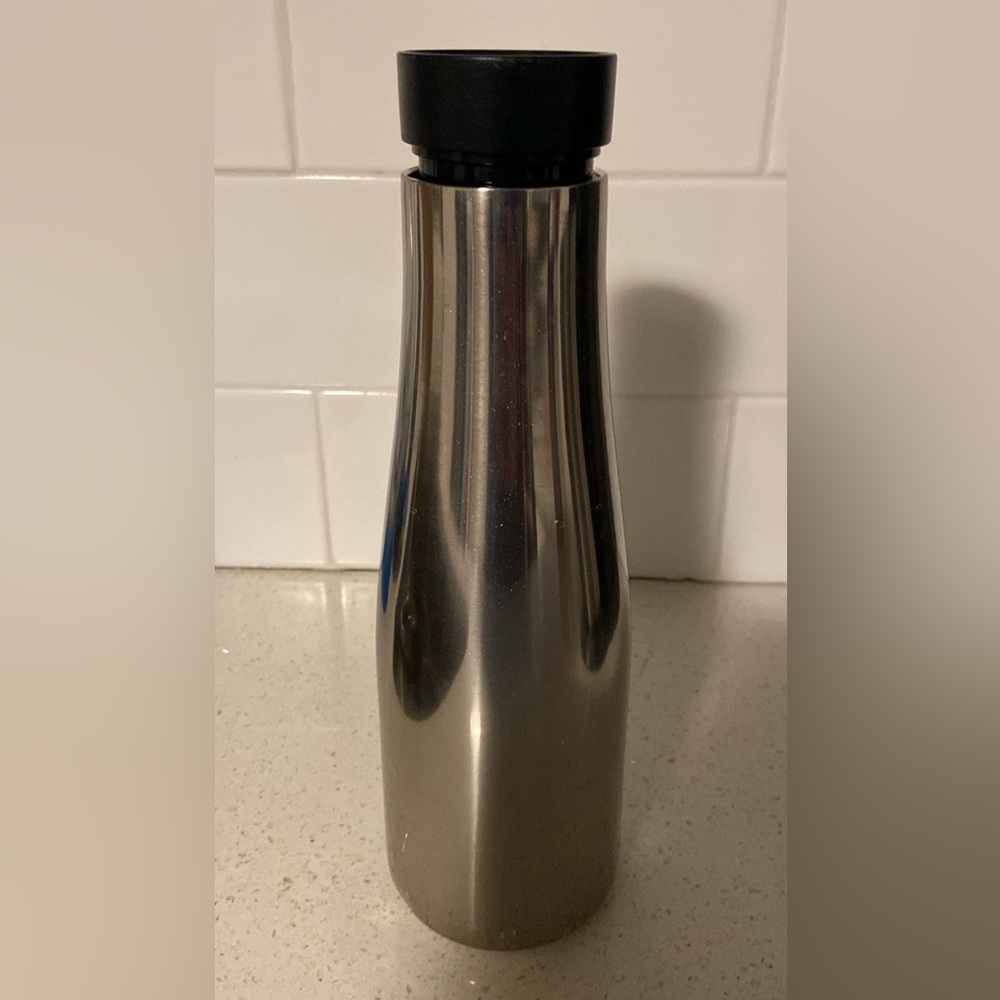 Lululemon Stay Hot Keep Cold Water Bottle silver
